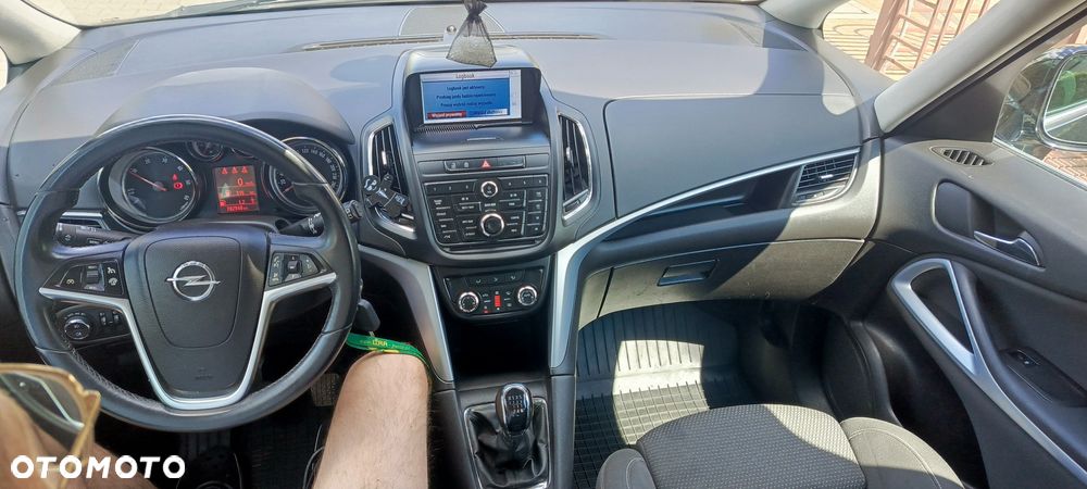 Opel Zafira - 7
