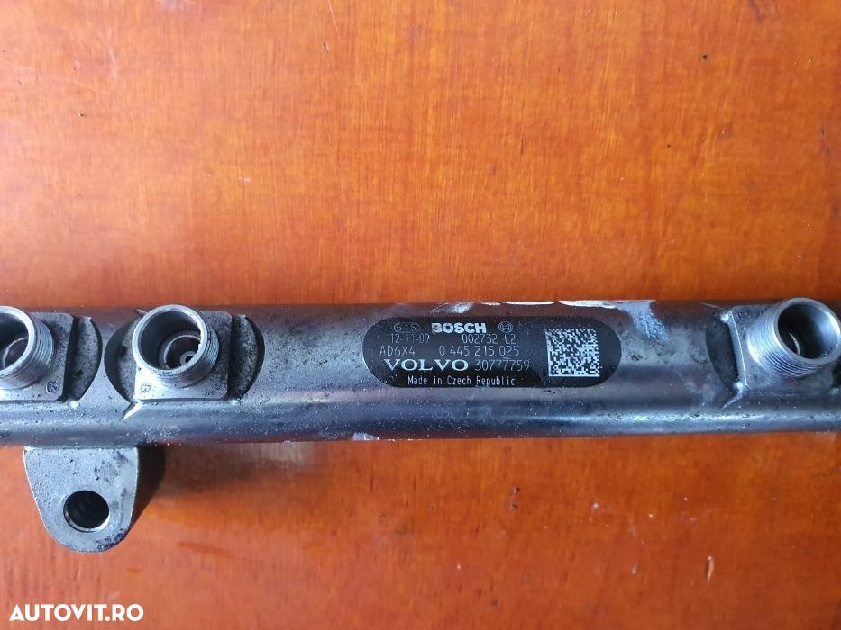 Rampa injectoare-injectie Volvo XC60 XC70 S80 2.4 diesel euro 5 - 1