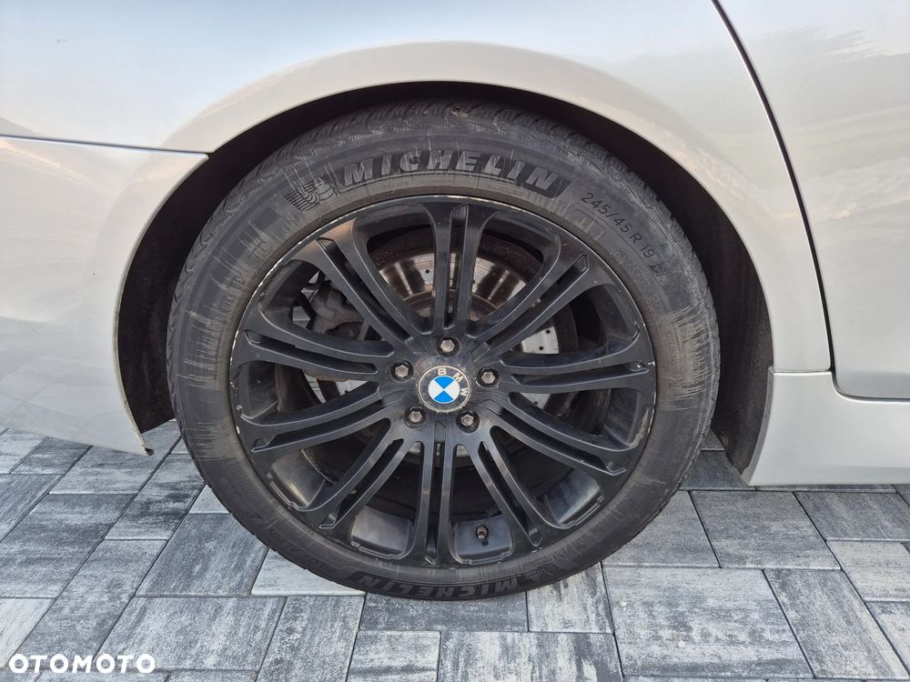 BMW Seria 5 - 21