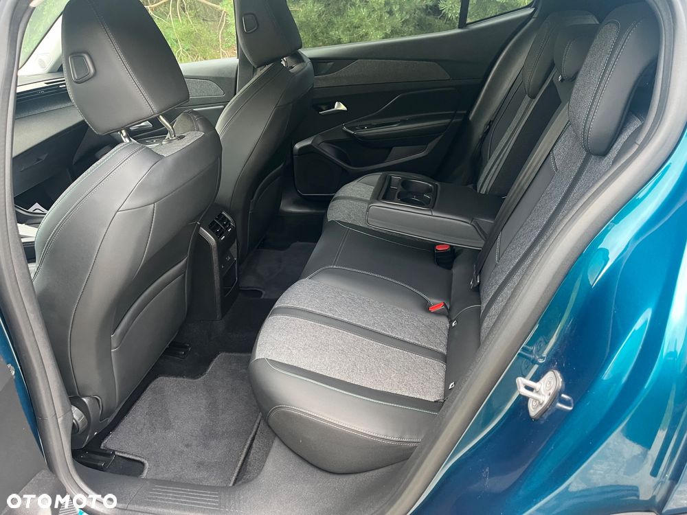 Peugeot 408 1.6 Plug-In Hybrid 225 Business e-DCS7 - 27