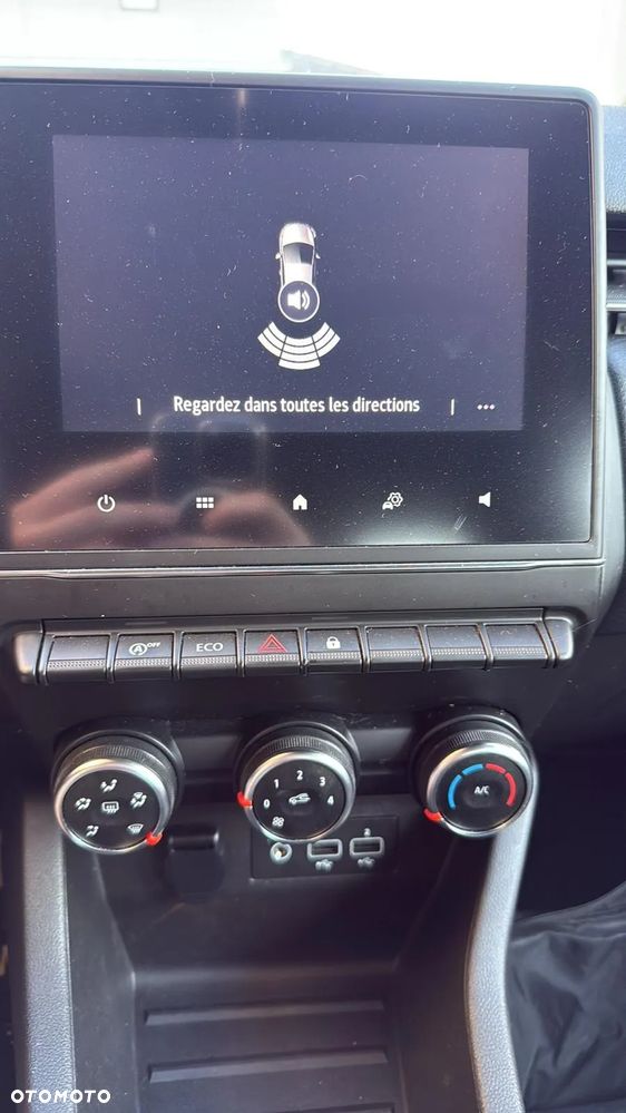 Renault Clio TCe 100 INTENS - 14