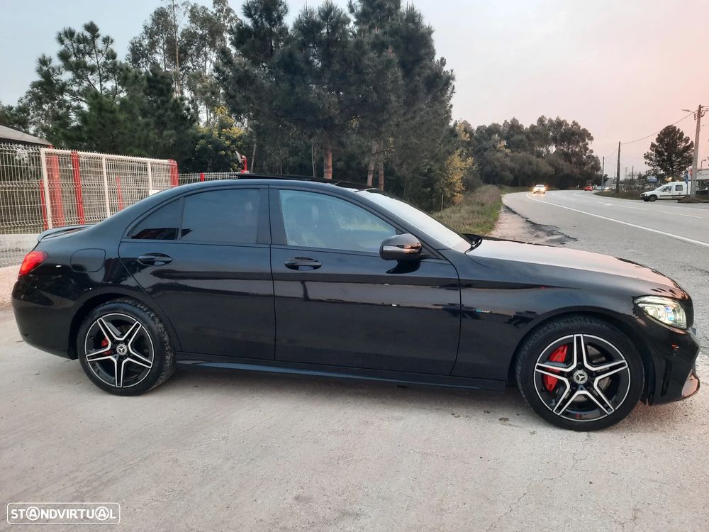 Mercedes-Benz C 300 de AMG Line - 9