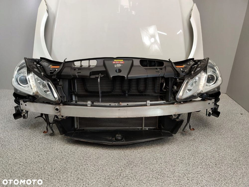 MERCEDES W207 AMG PRZÓD ZDERZAK MASKA BŁOTNIKI PAS 650 - 9