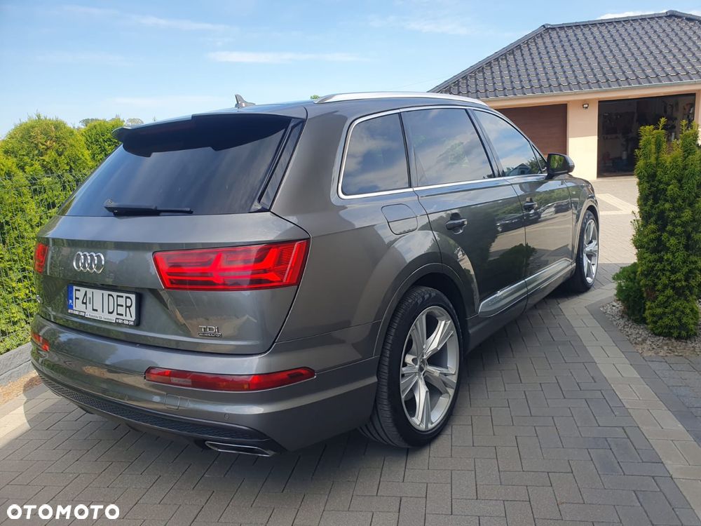 Audi Q7 - 3
