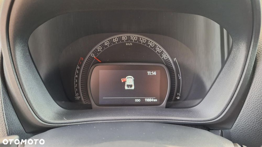 Toyota Aygo X 1.0 VVT-i Undercover CVT - 4
