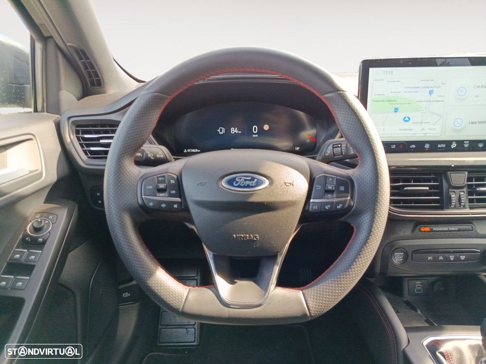 Ford Focus 1.0 EcoBoost MHEV ST-Line - 12