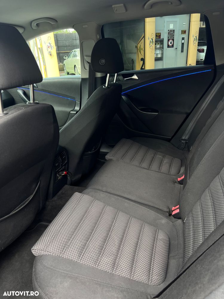 Volkswagen Passat 2.0 TDI BlueMotion Technology Exclusive - 9