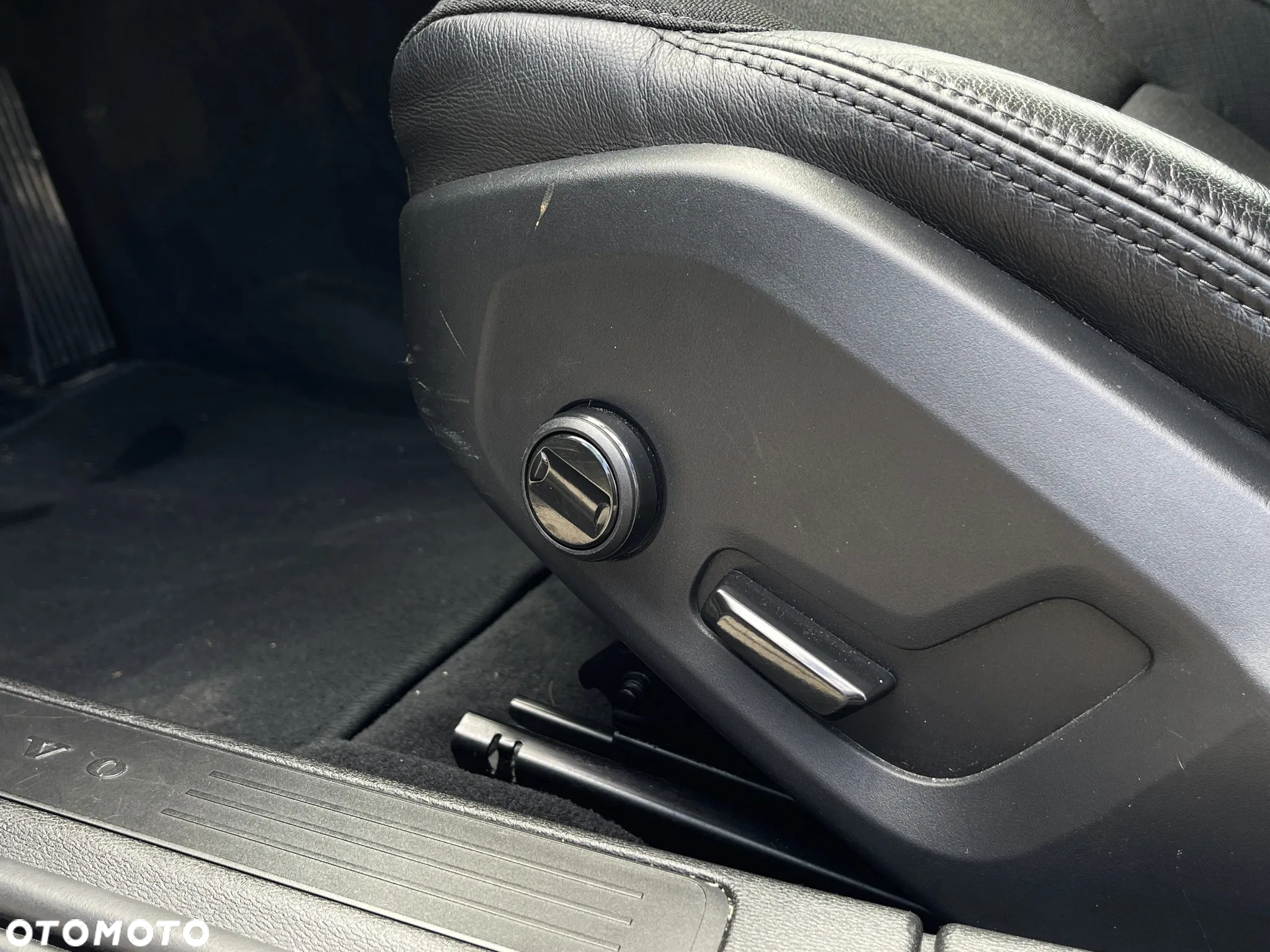 Volvo V60 D3 Geartronic Momentum - 30