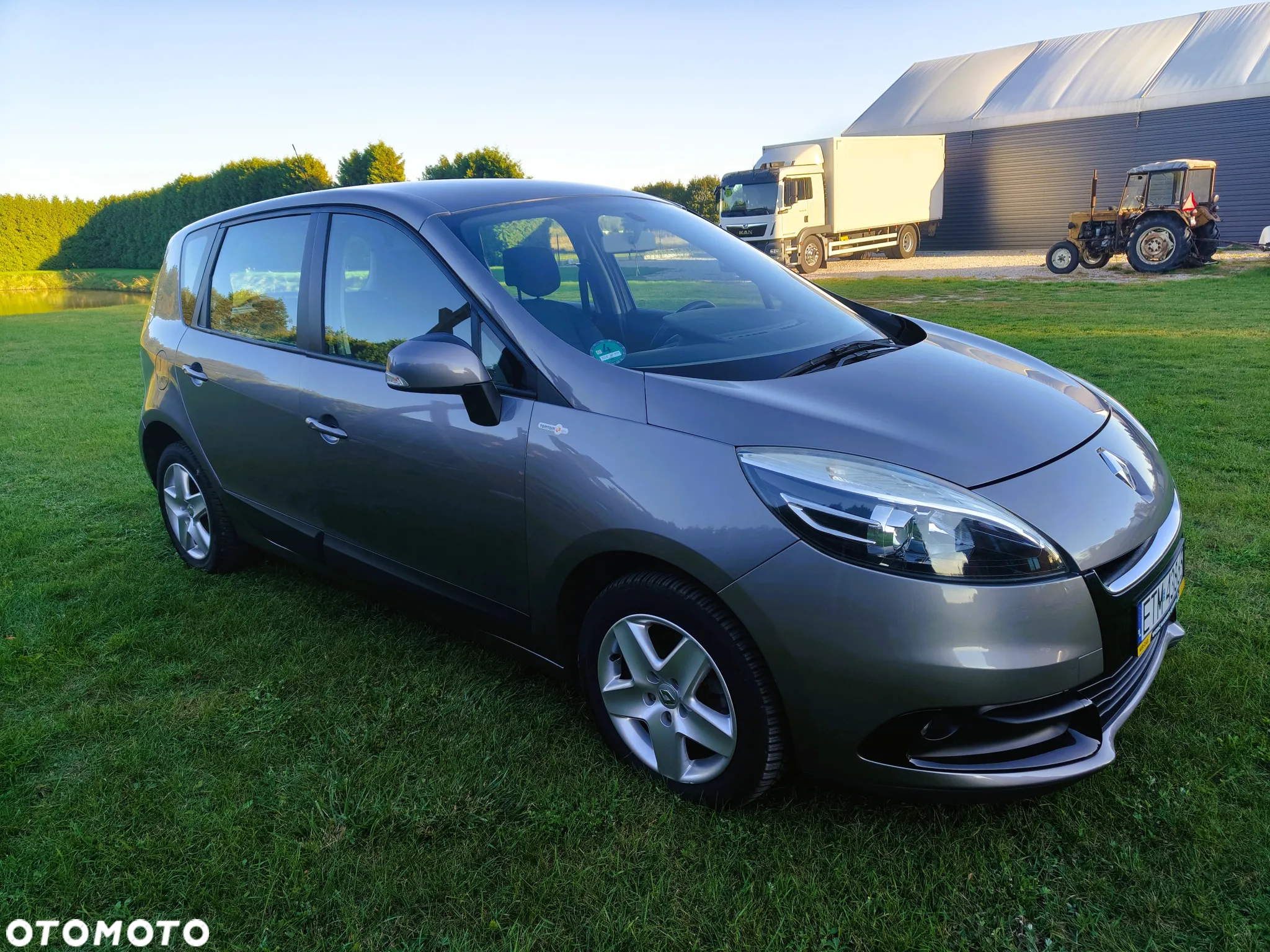 Renault Scenic 1.6 16V TomTom Edition - 9