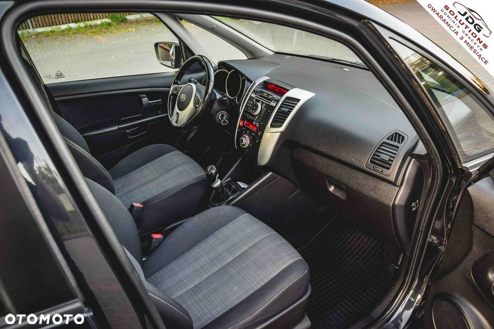 Kia Venga 1.4 CRDi 90 ISG Edition 7 - 31