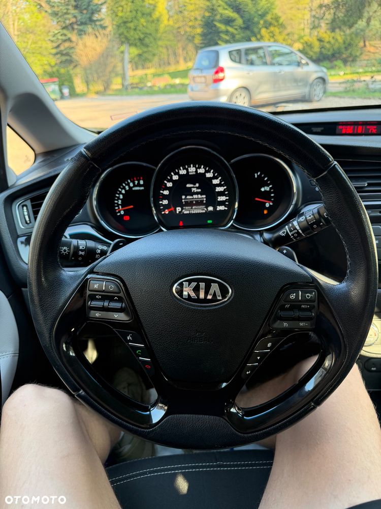 Kia Ceed 1.6 GDI DCT Spirit - 14