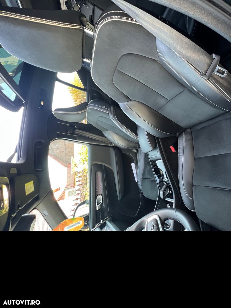 Volvo XC 40 Recharge Twin Motor AWD Plus - 29