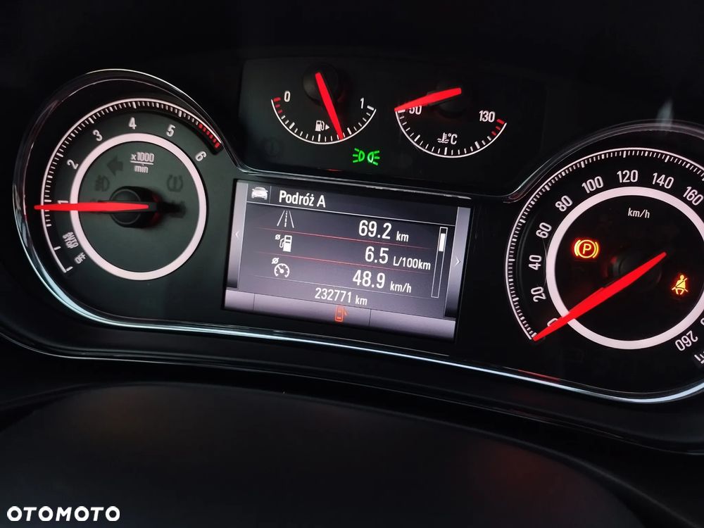 Opel Insignia Sports Tourer 2.0 Diesel Business Edition - 17