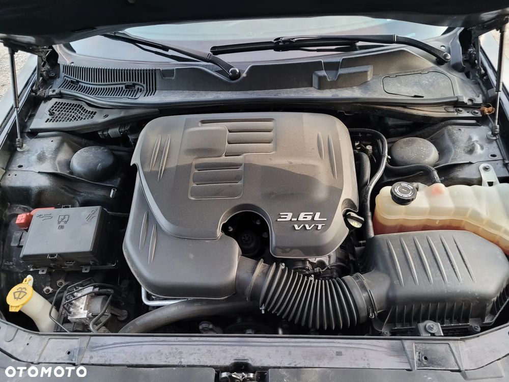 Dodge Challenger 3.6 GT AWD - 28