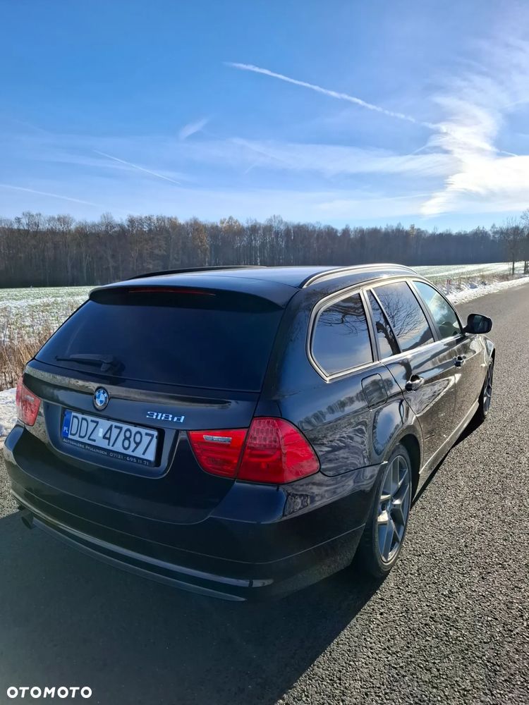 BMW Seria 3 318d - 3