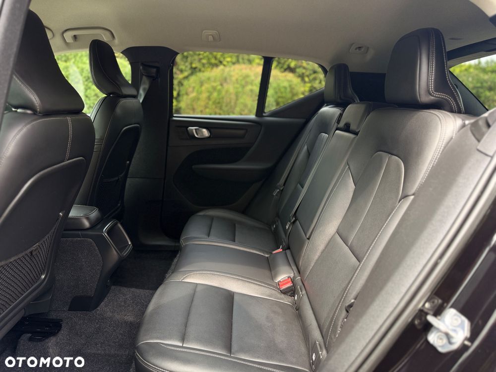 Volvo XC 40 D3 Momentum Pro - 32