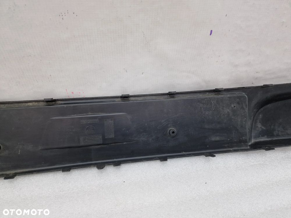 OPEL CORSA D LIFT 11-14 LISTWA ŚRODKOWA I KRATKA ZDERZAKA , NR 13286039 , NR AUKCJI KR522 - 11