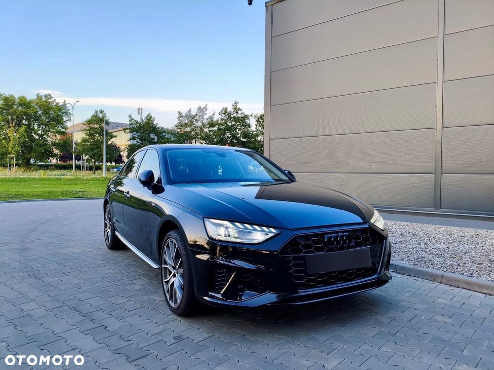 Audi A4 Avant 35 TFSI mHEV S Line S tronic - 1