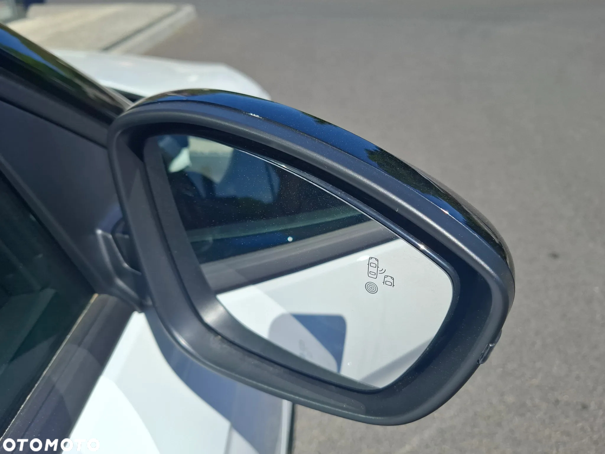 Opel Corsa 1.2 GS S&S - 12