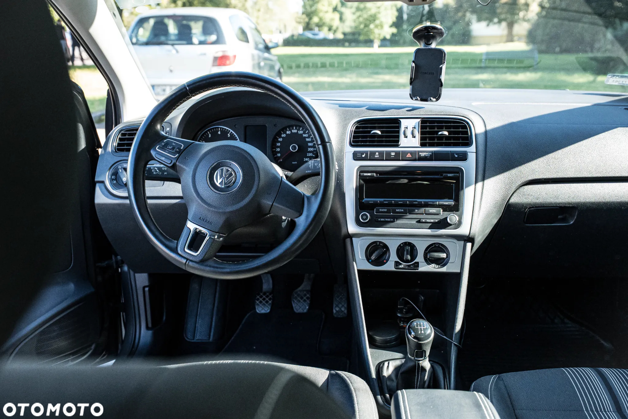 Volkswagen Polo 1.2 TSI MATCH - 13