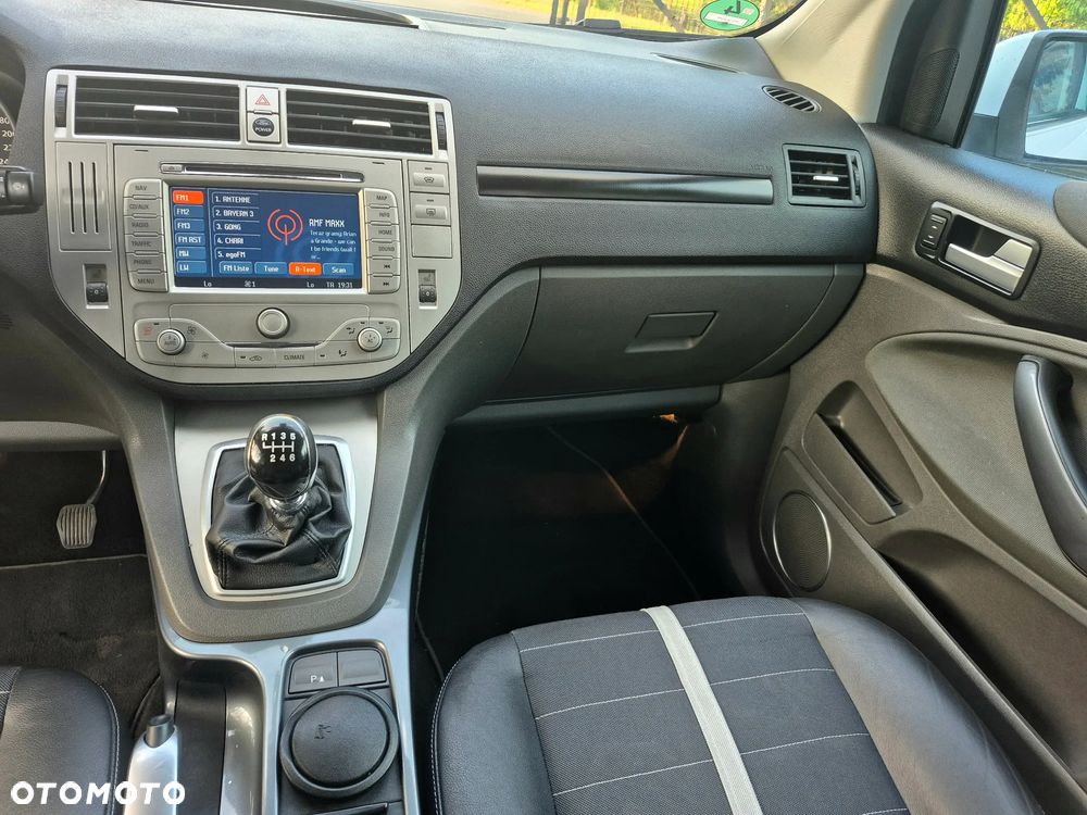 Ford Kuga - 19