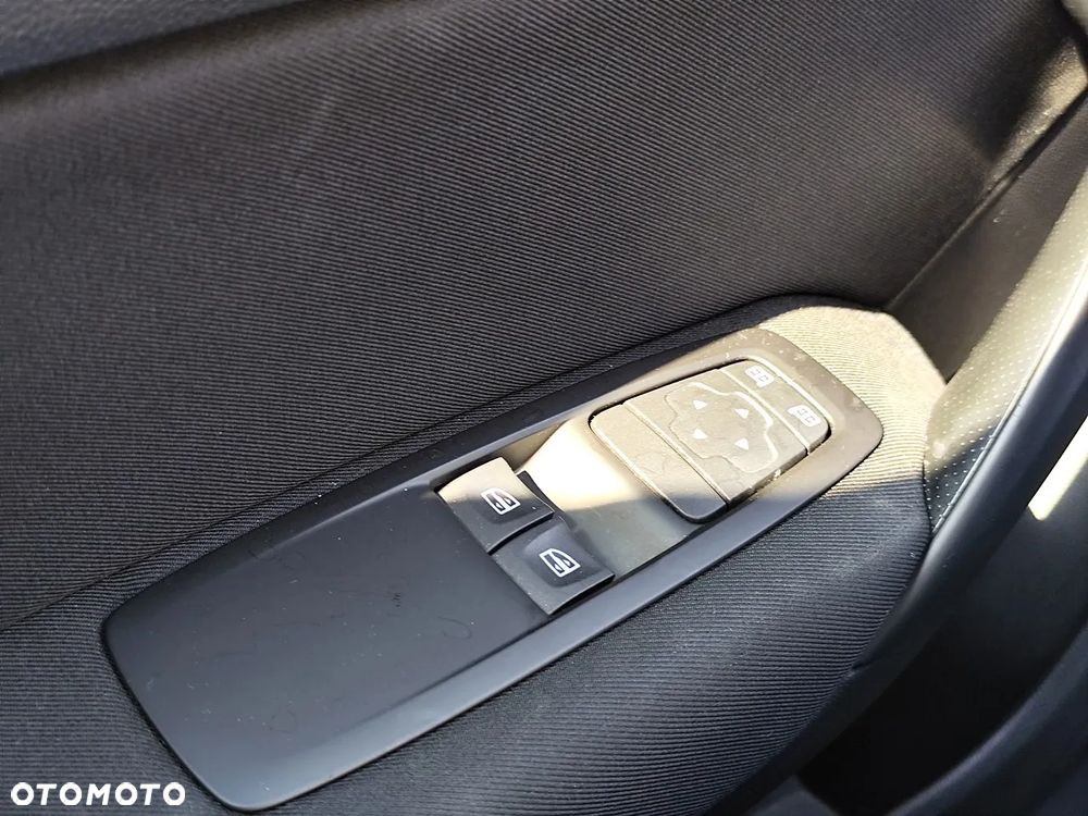 Renault Megane 1.2 Energy TCe Life - 14