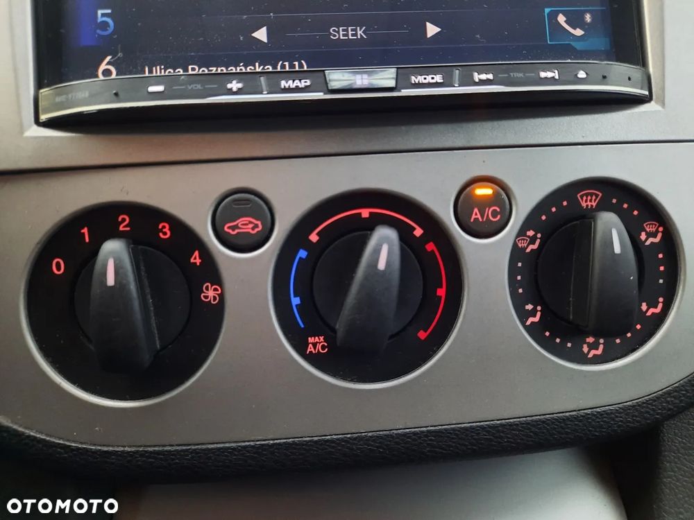 Ford Kuga 2.0 TDCi Individual FWD - 33