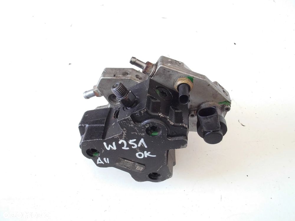 POMPA WTRYSKOWA MERCEDES R W251 W164 W211 3.0 CDI ORYGINAŁ - 2