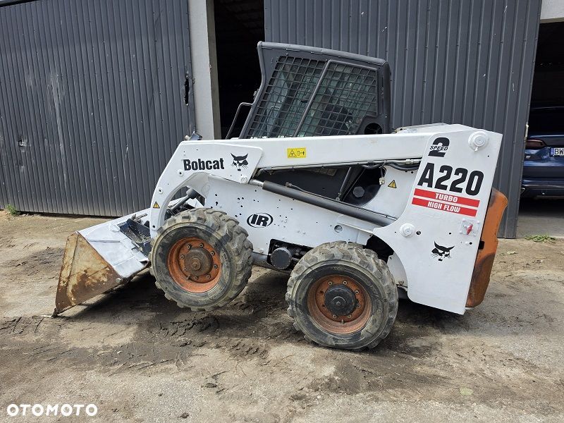 Hitachi EX30 - 3