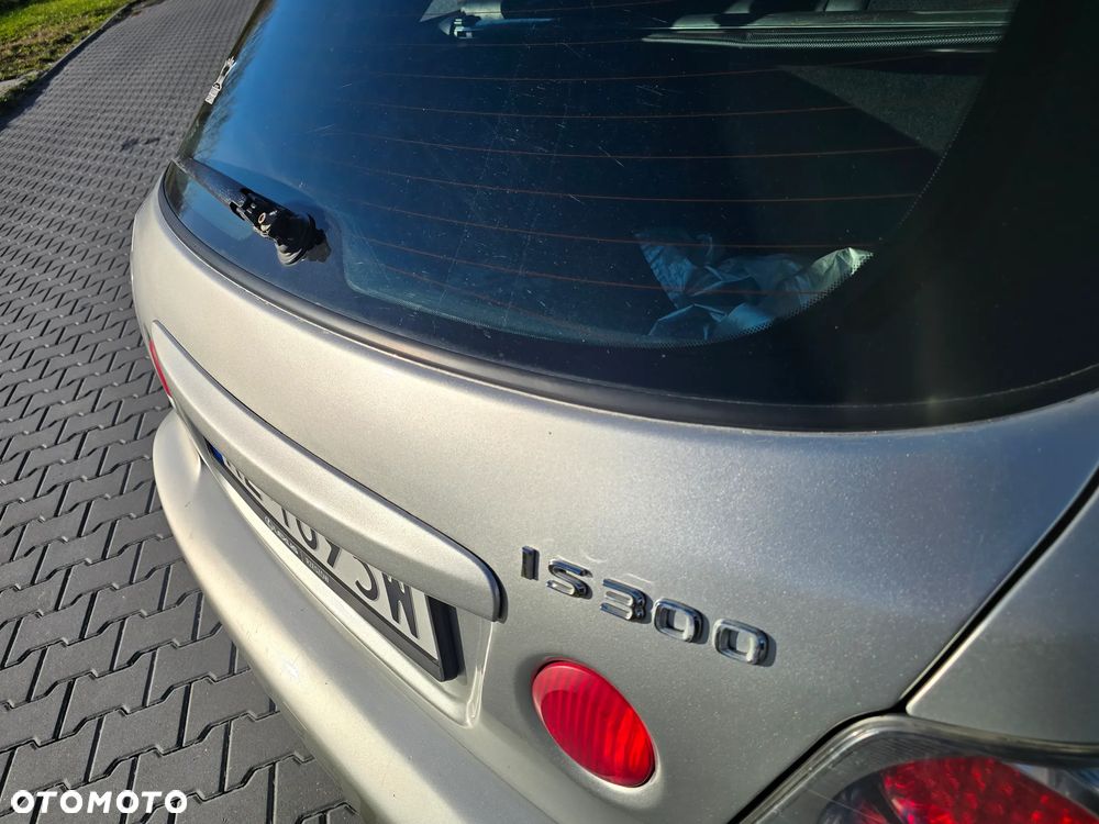 Lexus IS 300 Elegance - 18