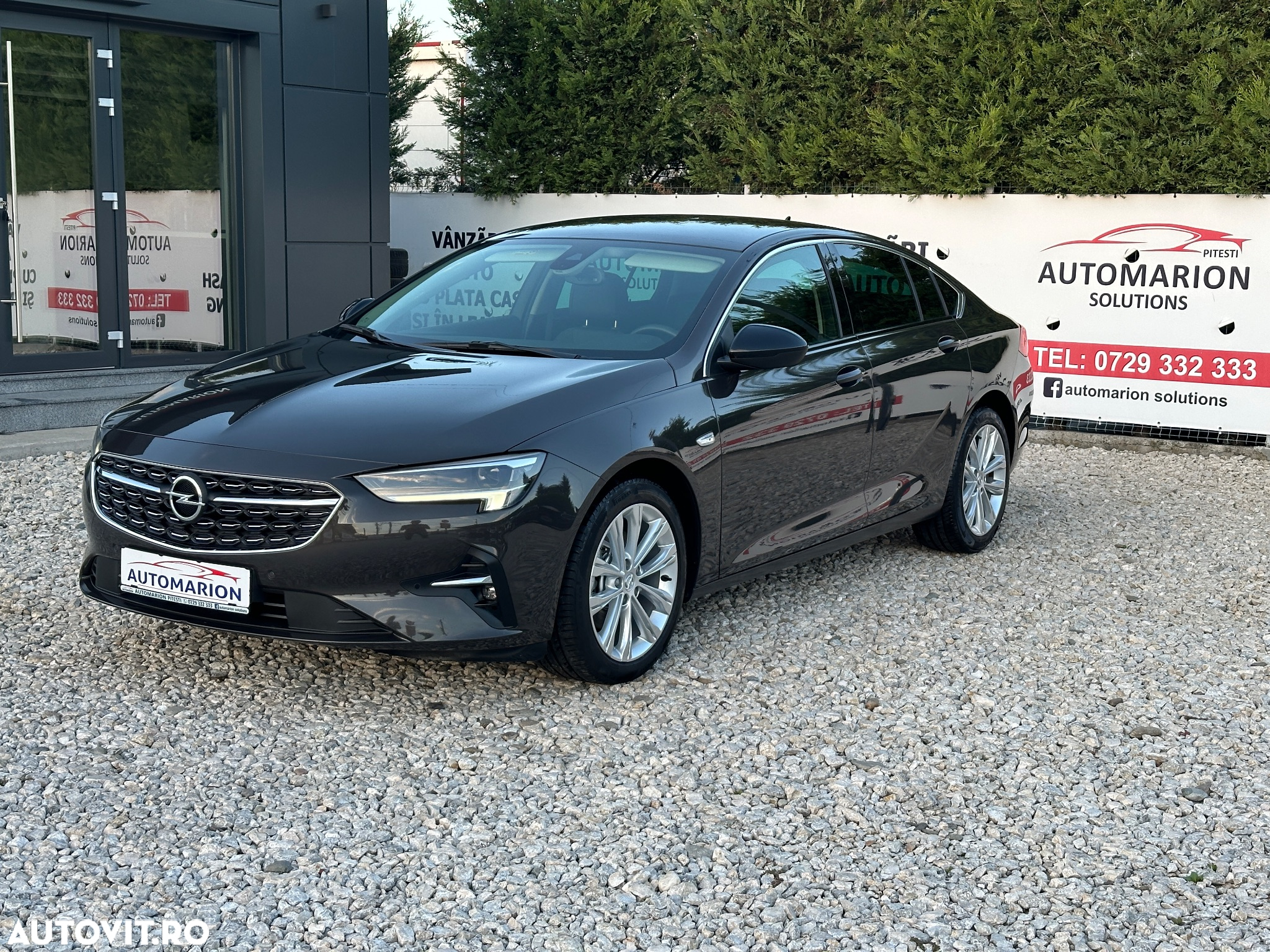 Opel Insignia Grand Sport 2.0 Diesel Automatik Business - 2