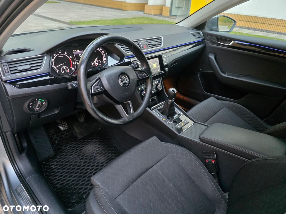 Skoda Superb 1.4 TSI ACT Ambition - 9