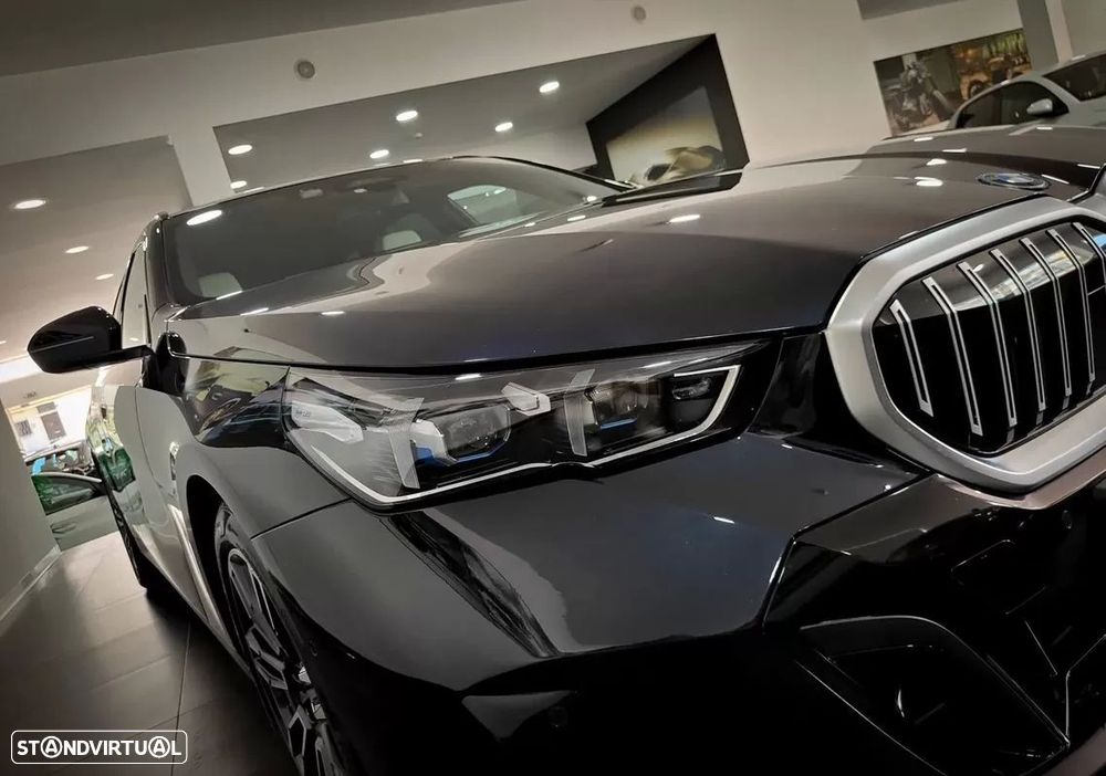 BMW i5 Touring eDrive40 - 16