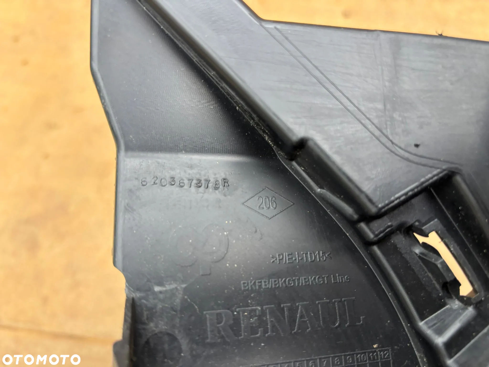 Wzmocnienie Grilla Zderzaka Podstawa Atrapa Renault Megane IV 620367378R - 8