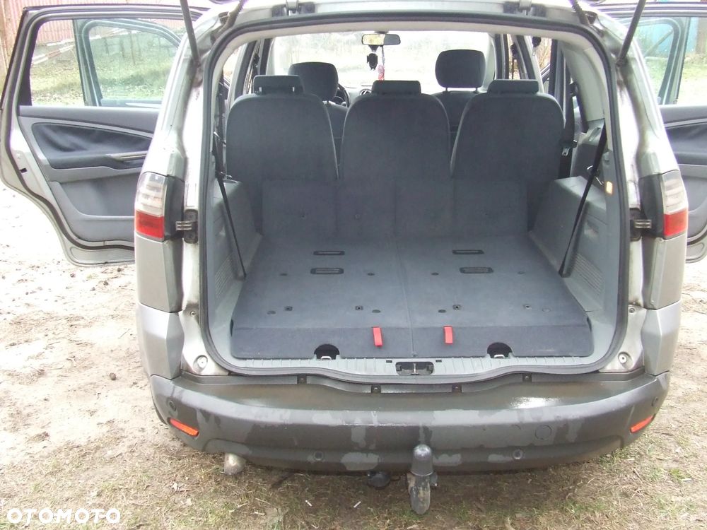 Ford S-Max 1.8 TDCi Ambiente - 17