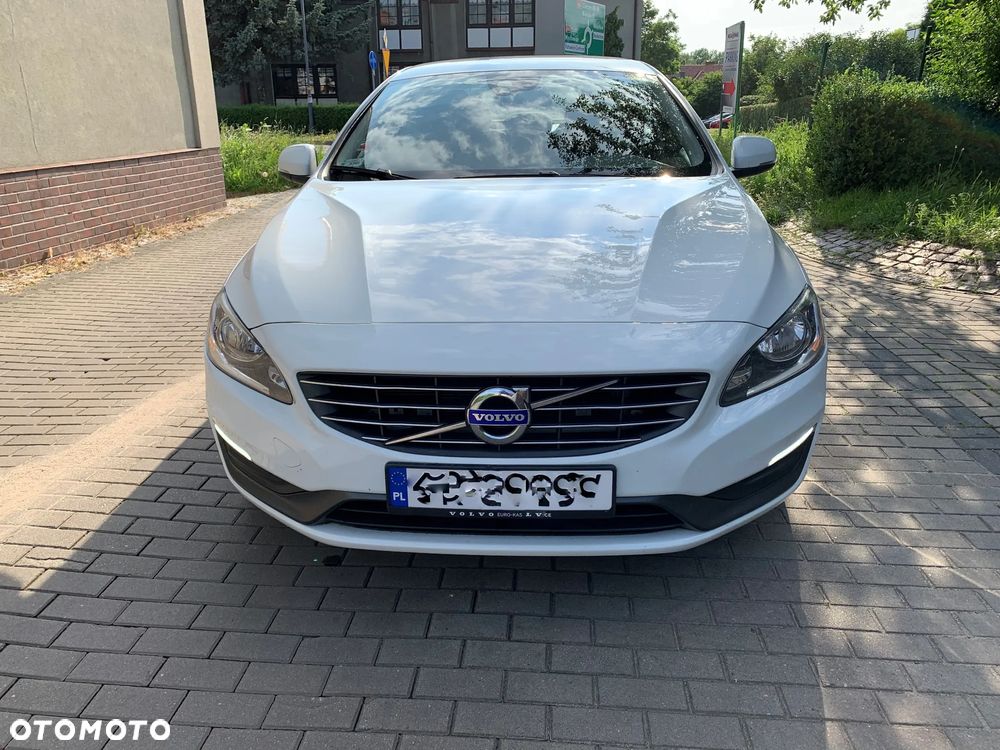 Volvo S60 T3 Kinetic - 2