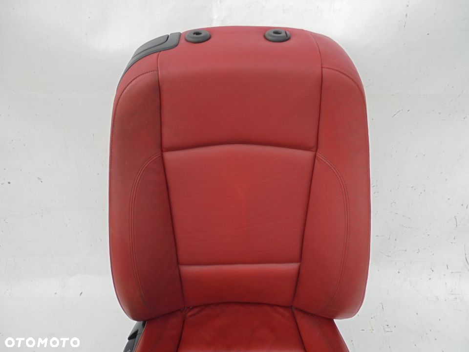FOTEL PRAWY PASAŻERA SKÓRA E81 E82 F-VAT - 2