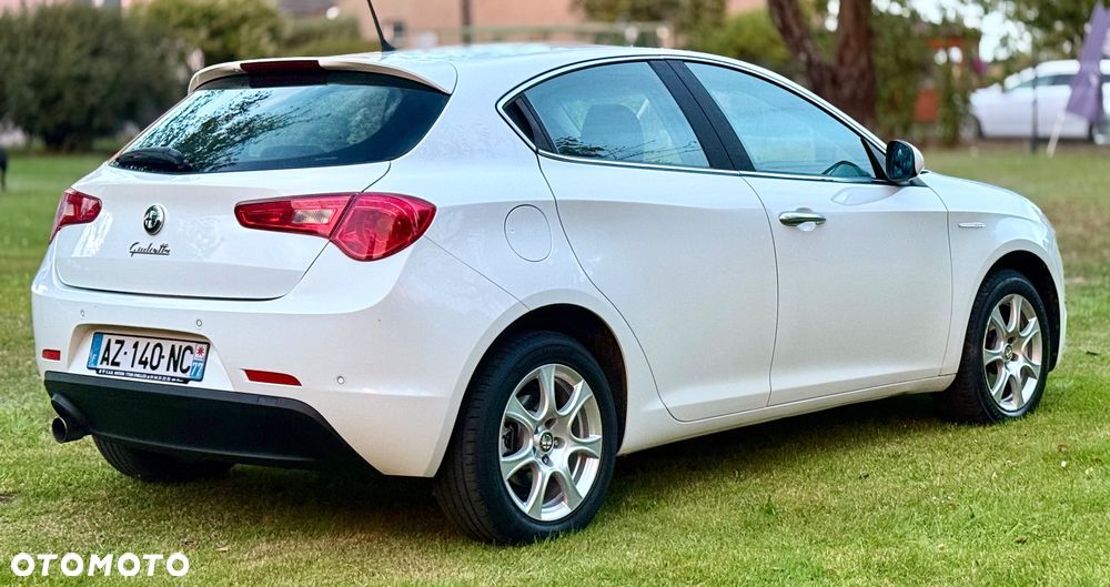 Alfa Romeo Giulietta - 7