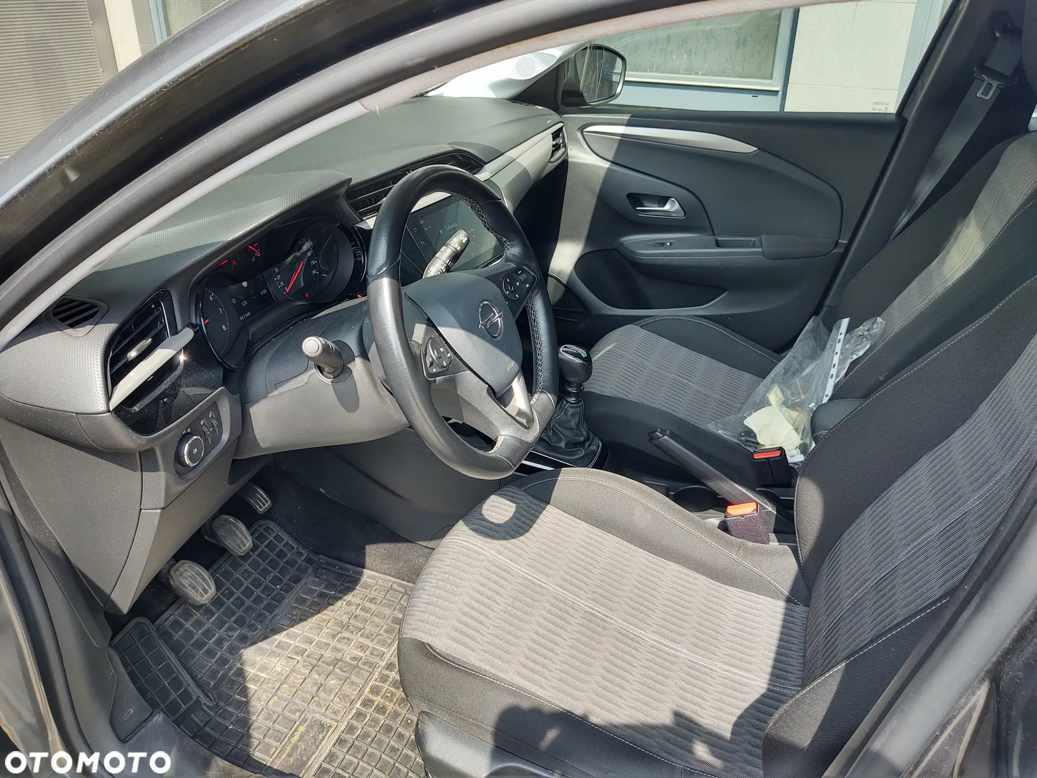 Opel Corsa 1.2 Edition S&S - 4
