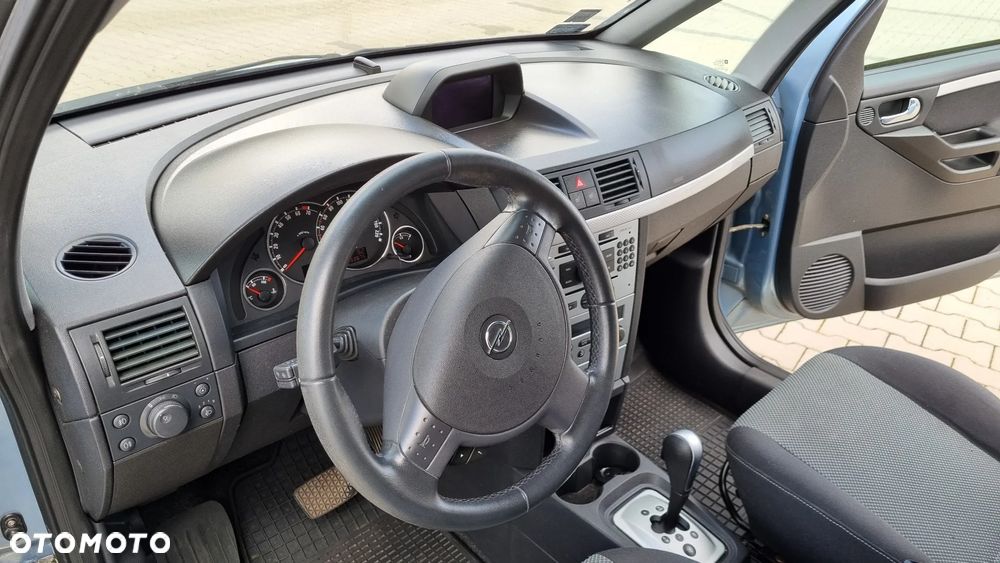 Opel Meriva 1.8 Cosmo MTA - 12