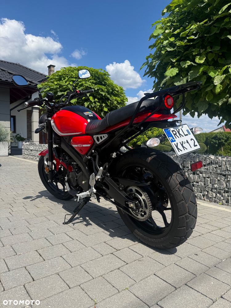 Yamaha XSR - 3