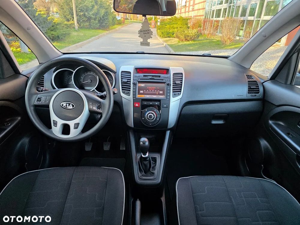 Kia Venga 1.4 CVVT Black Collection - 7