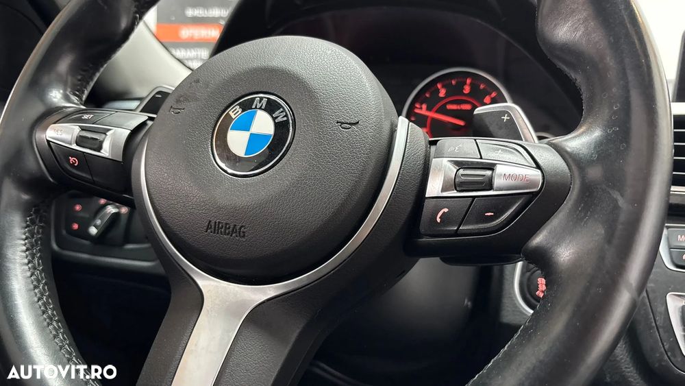 BMW Seria 3 320d DPF Touring Aut. - 8