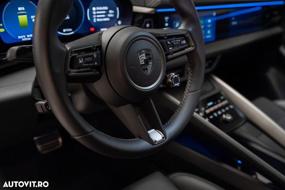 Porsche Macan Turbo 100 kWh - 19