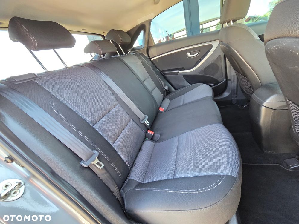 Hyundai i30 1.6 Style - 11