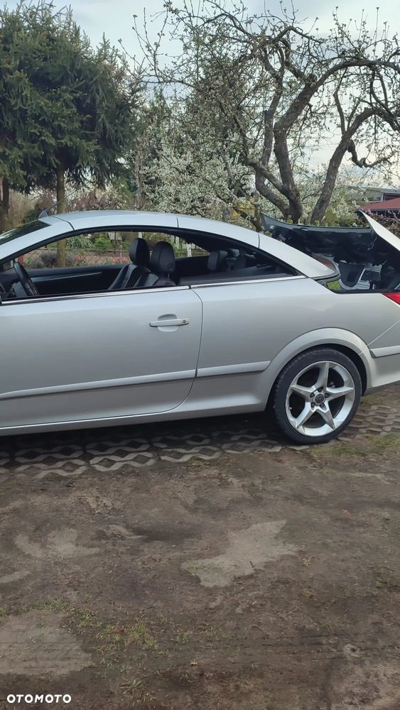 Opel Astra 1.9 CDTI Cosmo - 34