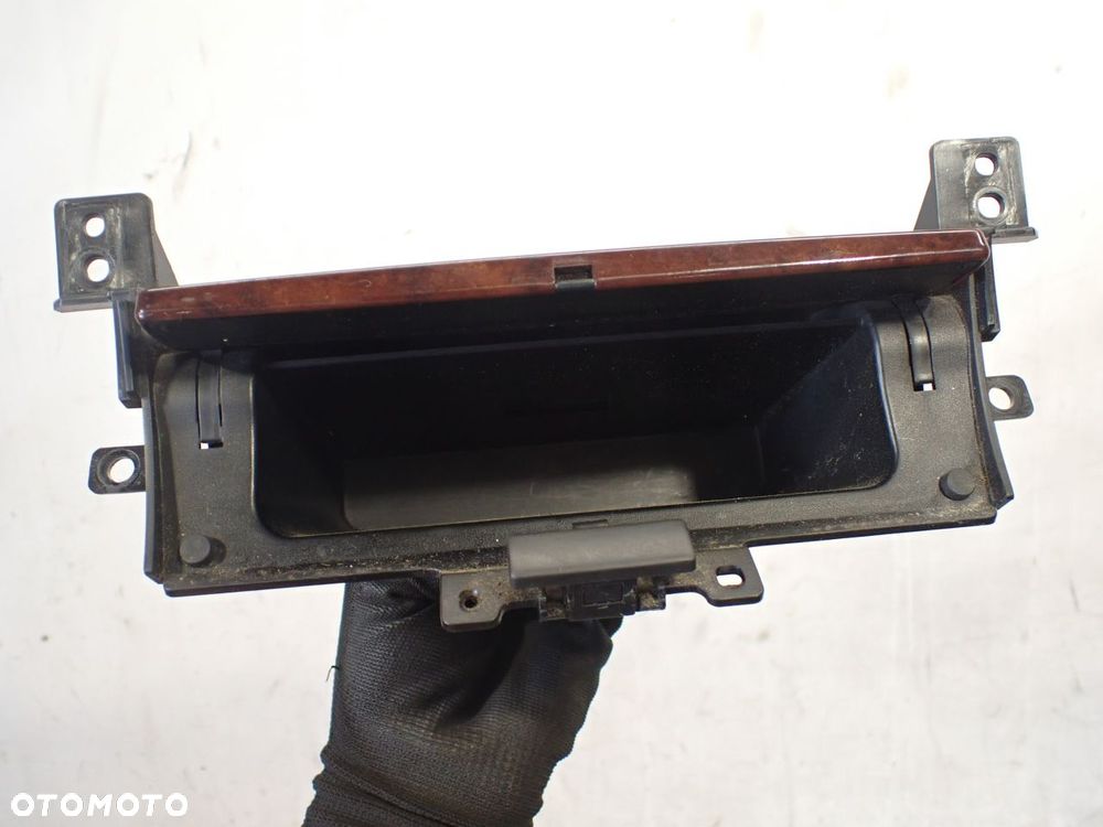 SCHOWEK PÓŁKA SUZUKI GRAND VITARA II 1.9 - 8