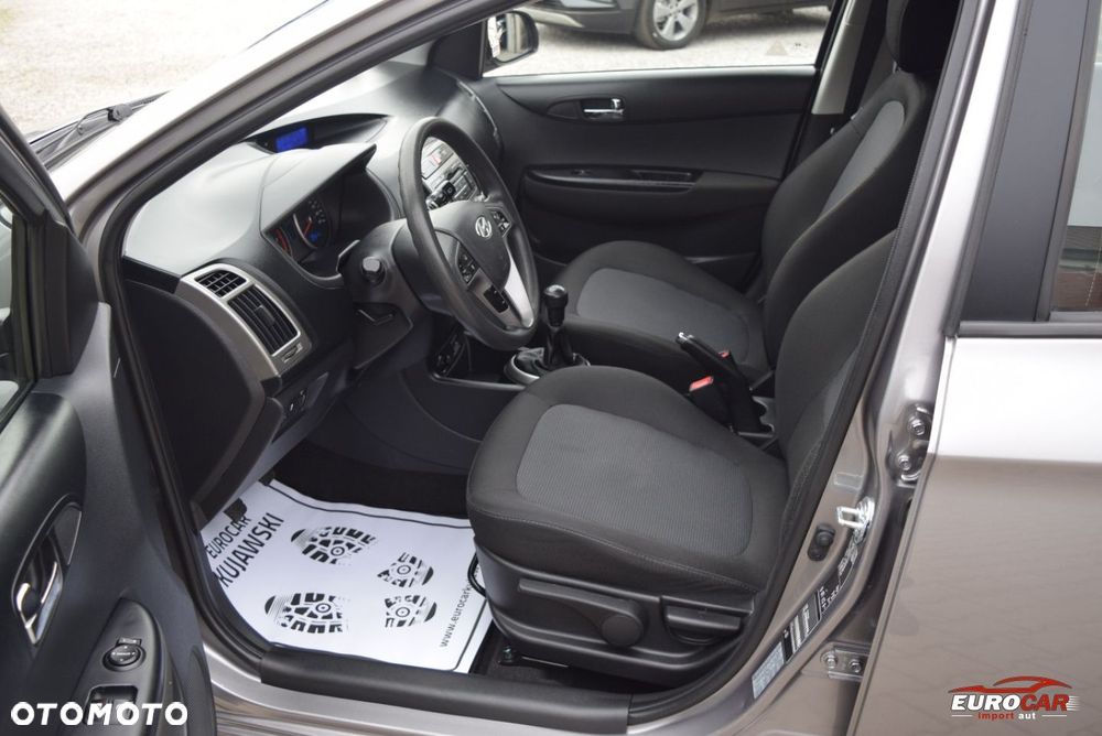 Hyundai i20 1.25 Comfort - 10