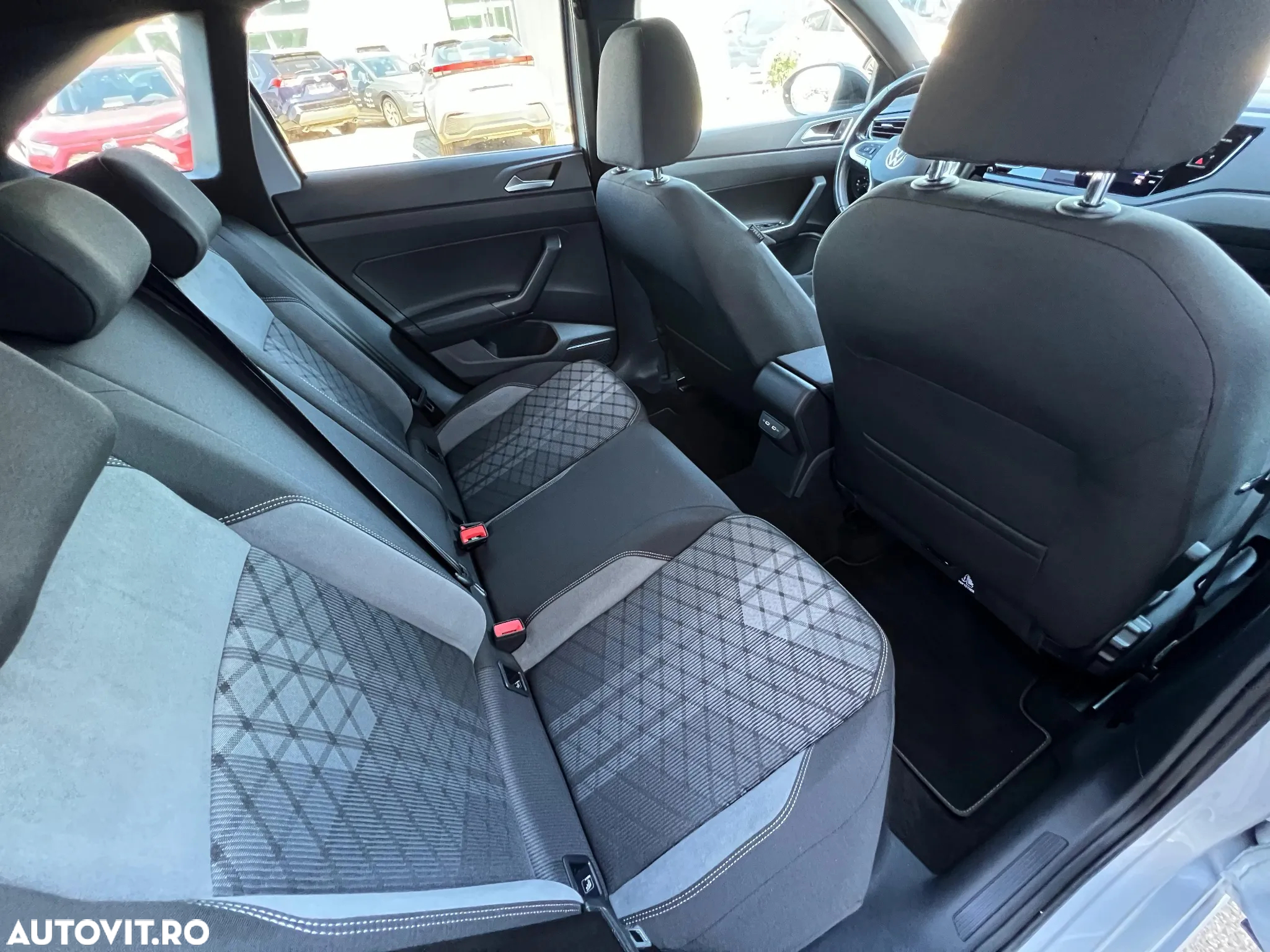 Volkswagen Taigo 1.0 TSI DSG R-Line - 21