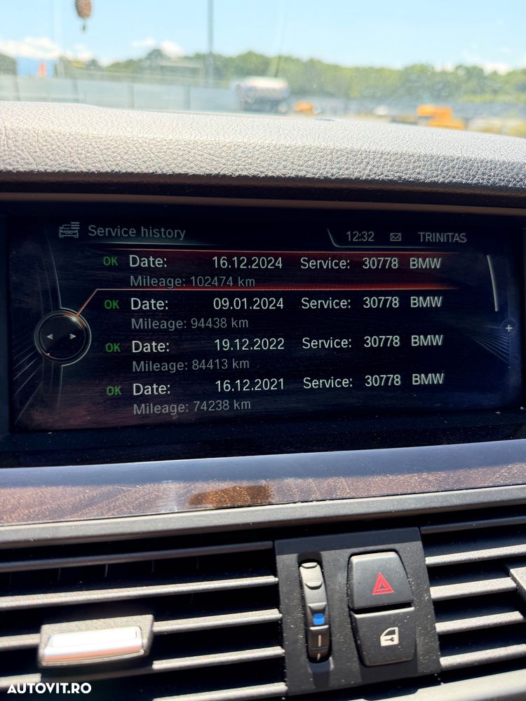 BMW Seria 5 520i Aut. - 11